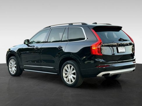Used 2016 Volvo XC90 T6 Momentum w/ Vision Package image 5