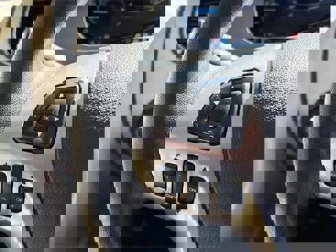Certified 2019 Ford Taurus SE image 26