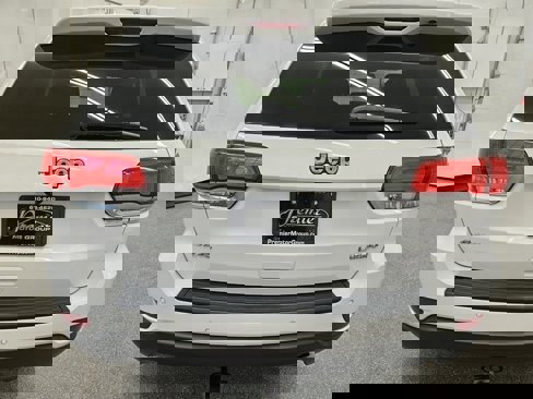 Used 2016 Jeep Grand Cherokee Laredo w/ Quick Order Package 23E image 6