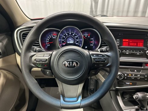 Used 2015 Kia Optima LX image 25