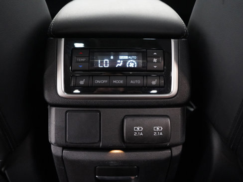 Used 2020 Subaru Ascent Limited w/ Technology Package image 22