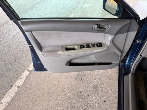 Used 2003 Toyota Camry LE image 9