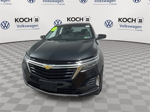 Used 2023 Chevrolet Equinox LT w/ Driver Convenience Package image 4