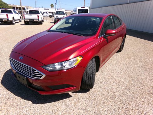 Used 2018 Ford Fusion SE w/ Fusion SE Technology Package image 1