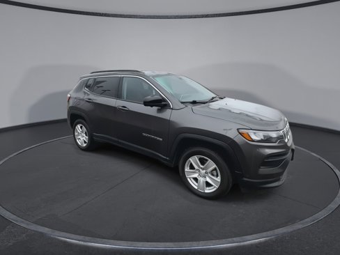 Used 2022 Jeep Compass Latitude w/ Convenience Group image 2