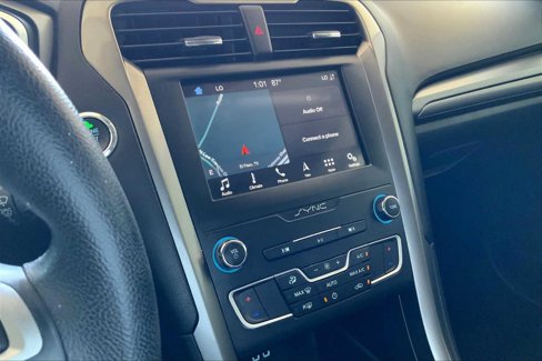 Used 2019 Ford Fusion SE image 6