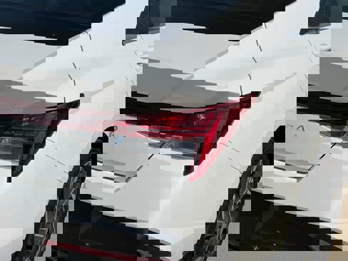 Certified 2025 Hyundai Elantra SEL image 14