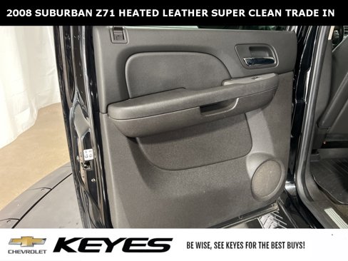 Used 2008 Chevrolet Suburban LT image 17