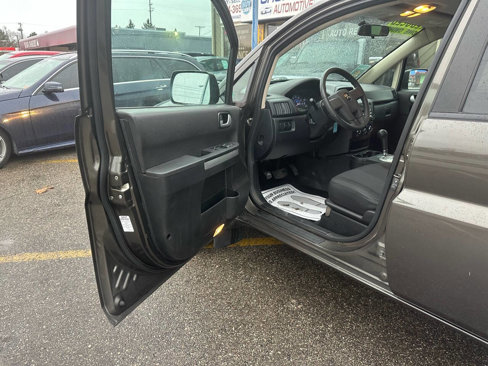 Used 2011 Mitsubishi Endeavor LS image 24