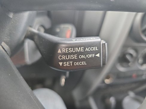 Used 2009 Jeep Wrangler X image 21