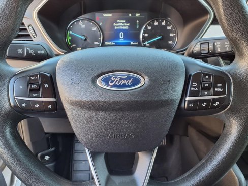 Used 2021 Ford Escape SE image 9