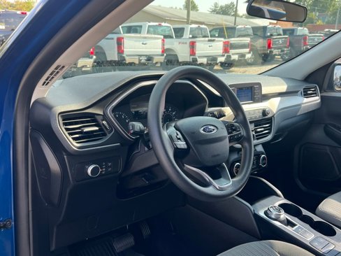 Used 2022 Ford Escape S image 12