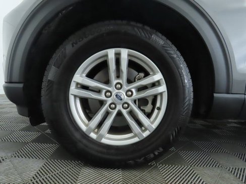 Used 2023 Ford Explorer XLT w/ Equipment Group 202A image 32