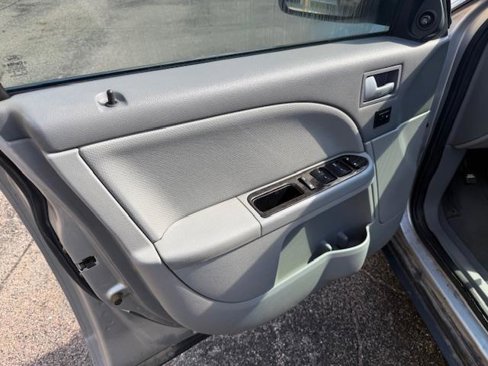 Used 2007 Mercury Montego Premier image 12