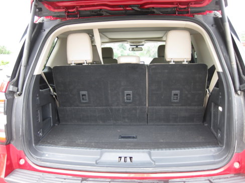 Used 2022 Ford Expedition Limited image 9
