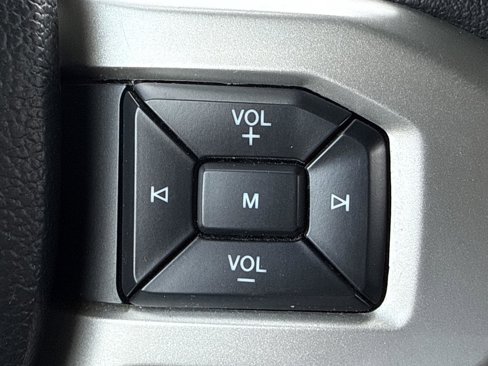 Used 2020 Ford F150 Lariat image 26