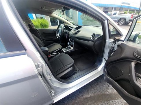 Used 2017 Ford Fiesta SE image 16
