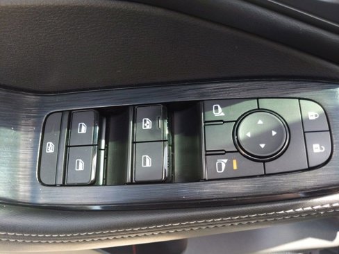 Used 2022 Nissan Rogue SV image 28
