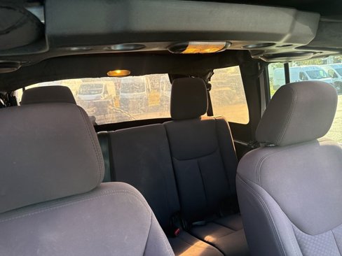 Used 2013 Jeep Wrangler Unlimited Sport w/ Dual Top Group image 38