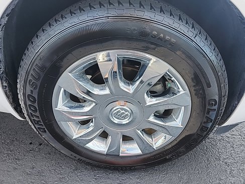 Used 2016 Buick Enclave Leather image 10