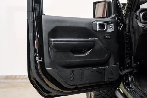 Used 2021 Jeep Gladiator Sport image 69