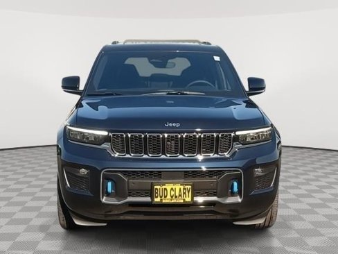 New 2023 Jeep Grand Cherokee Overland w/ Rear Seat Video Group I image 8
