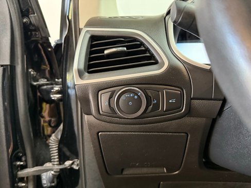 Used 2018 Ford Edge SEL w/ Equipment Group 201A image 29