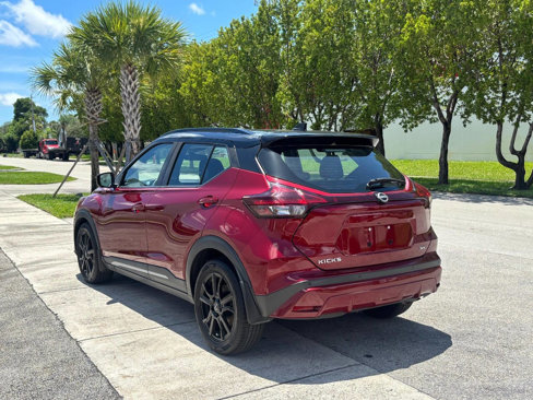 Used 2022 Nissan Kicks SR w/ Premium Package image 8
