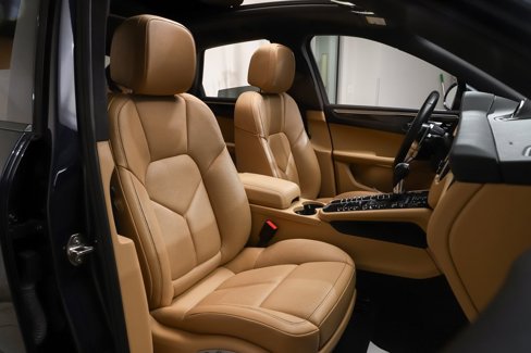 Used 2018 Porsche Macan image 10