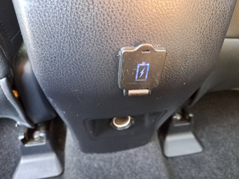 Used 2018 Toyota RAV4 XLE image 10
