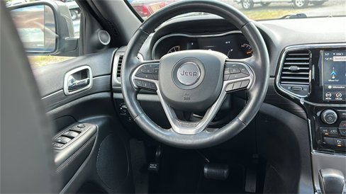 Used 2022 Jeep Grand Cherokee Laredo X image 25