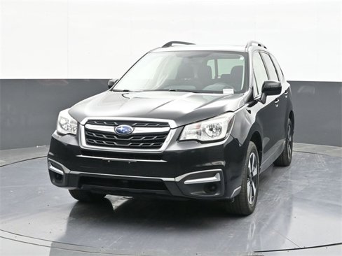 Used 2017 Subaru Forester 2.5i Premium w/ All-Weather Package image 2