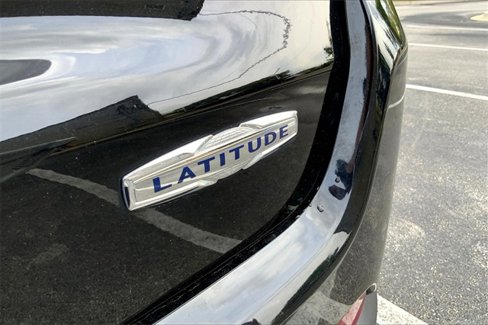 Used 2023 Jeep Compass Latitude image 8