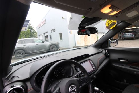 Used 2023 Nissan Kicks SR image 11