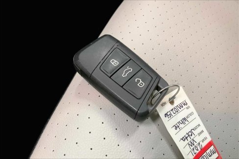 Used 2021 Volkswagen Jetta R-Line image 16