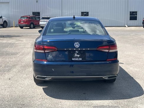 Used 2020 Volkswagen Passat 2.0T SEL image 4