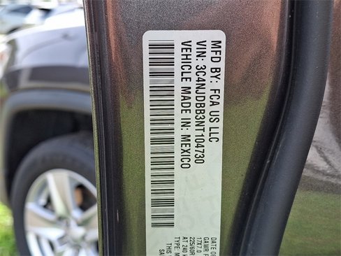 Used 2022 Jeep Compass Latitude image 26
