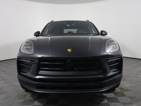 New 2024 Porsche Macan image 10