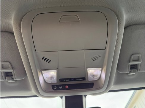 Used 2018 Chevrolet Equinox LT image 22