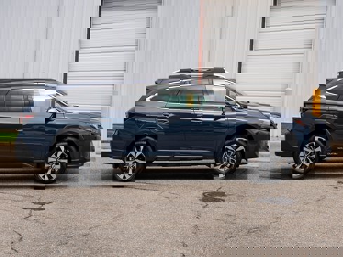 Used 2025 Subaru Outback Touring XT image 8