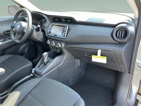 New 2025 Nissan Kicks S image 27