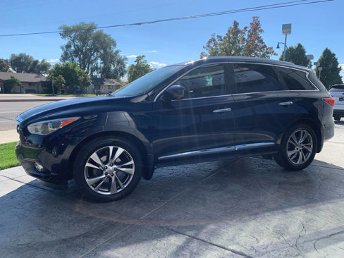 Used 2015 INFINITI QX60 AWD w/ Deluxe Touring Package image 4