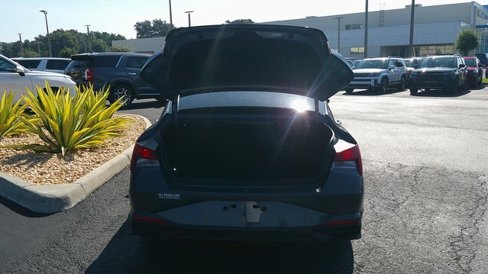 Certified 2023 Hyundai Elantra SEL w/ Convenience Package image 21