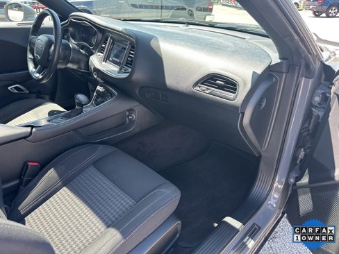 Used 2018 Dodge Challenger SXT w/ Blacktop Package image 45
