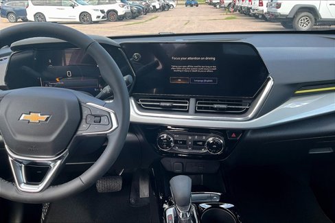 New 2025 Chevrolet Trax LT w/ Driver Confidence Package image 8
