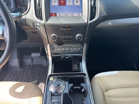 Used 2019 Ford Edge SEL w/ Equipment Group 201A image 41