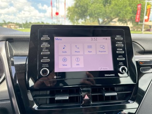 Used 2021 Toyota Camry LE image 27