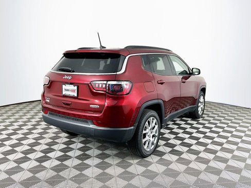 Used 2022 Jeep Compass Latitude image 10