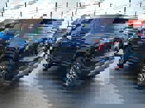 New 2025 Chevrolet Equinox LT w/ Safety and Technology Package image 3