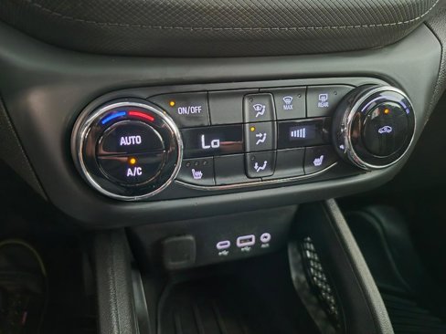 Used 2022 Chevrolet TrailBlazer LT w/ Convenience Package image 17